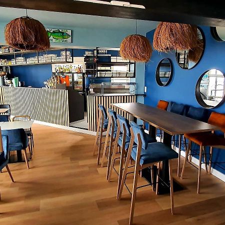 Hotel Restaurant L'Atelier Des Cousins Chatelaillon-Plage Bagian luar foto